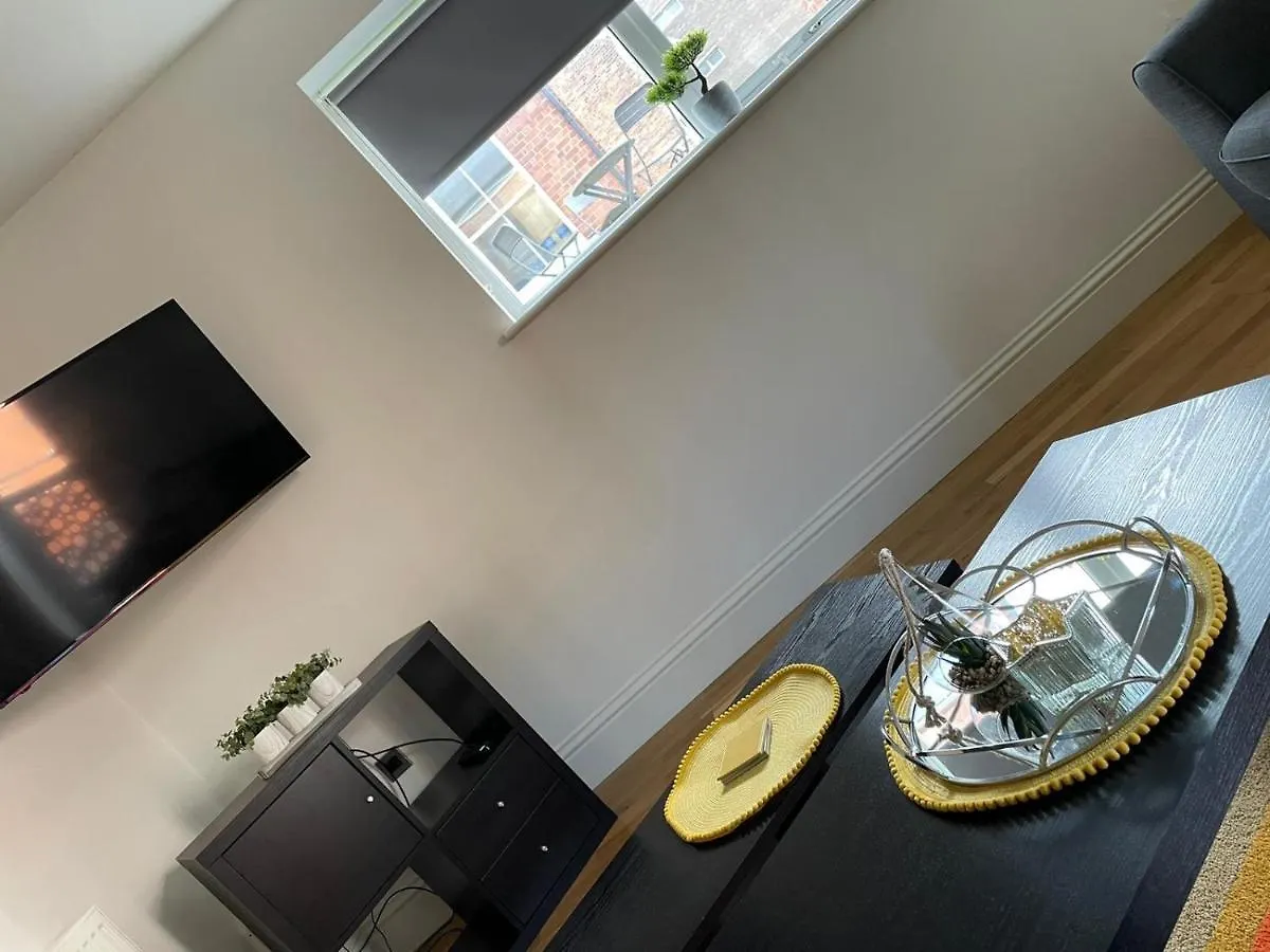 Central Hull Spacious Apartment H3 킹스턴어폰헐